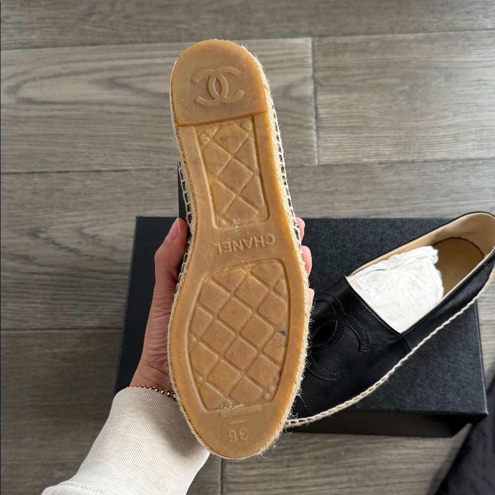 CHANEL Black Leather Espadrille Slip-Ons with Interlocking CC - Picture 5 of 7